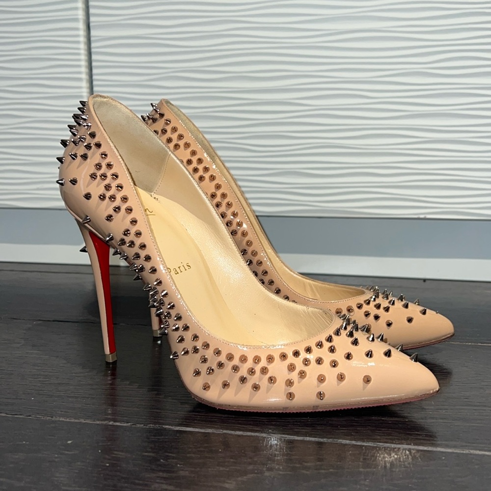 Christian Louboutin Escarpic Pumps Studded Patent 100 Nude Size EU 39